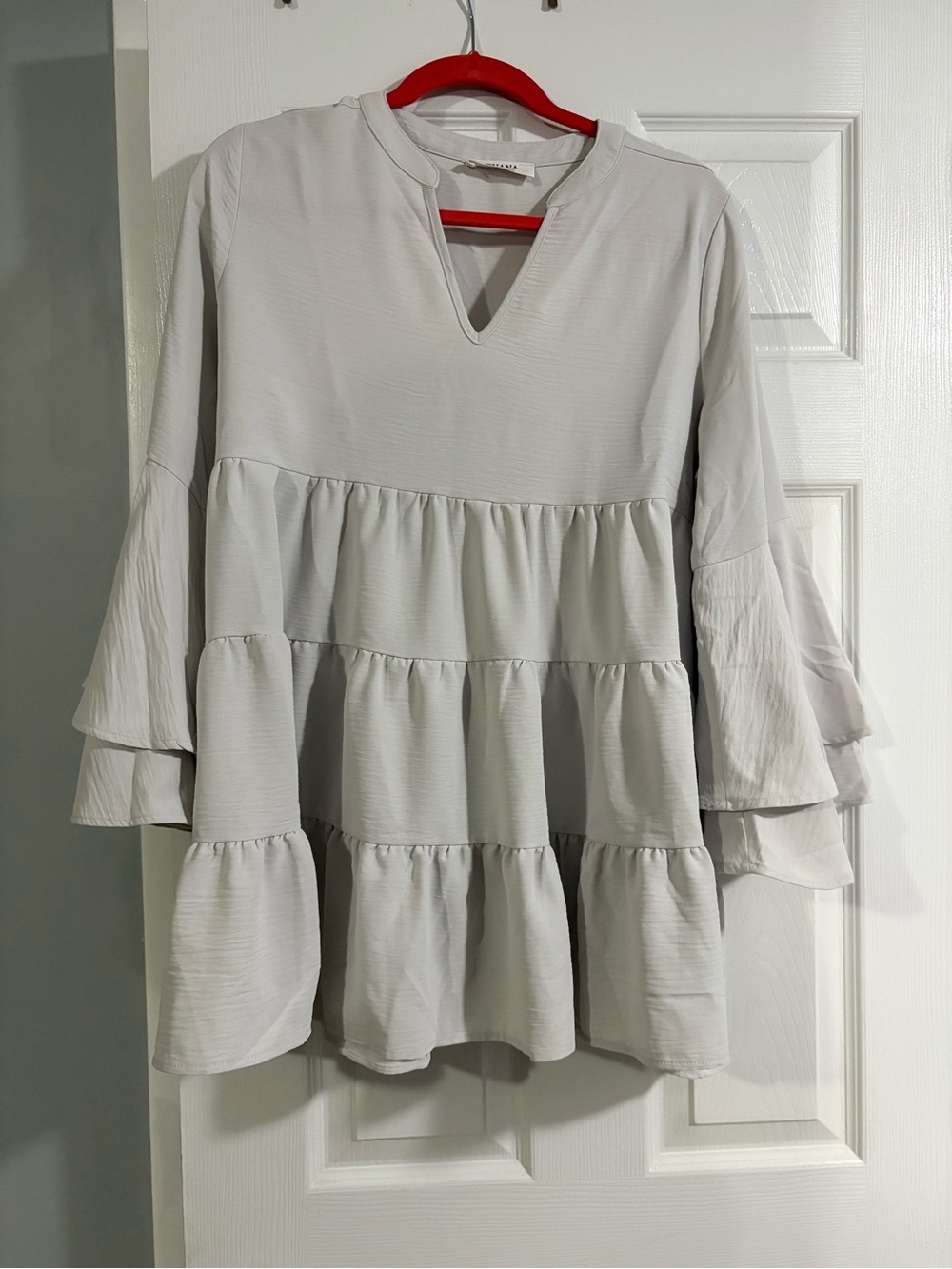 Zenana Outfitters Light Gray V-Neck Tiered Top